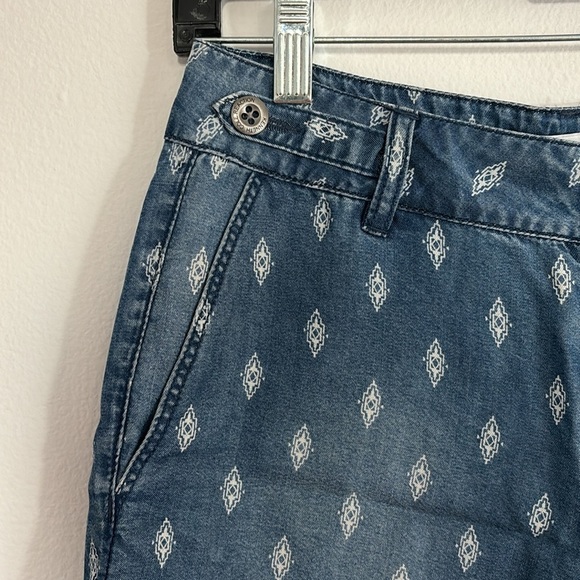 Kenneth Cole Reaction Chambray Shorts Size 4 - Picture 2 of 3